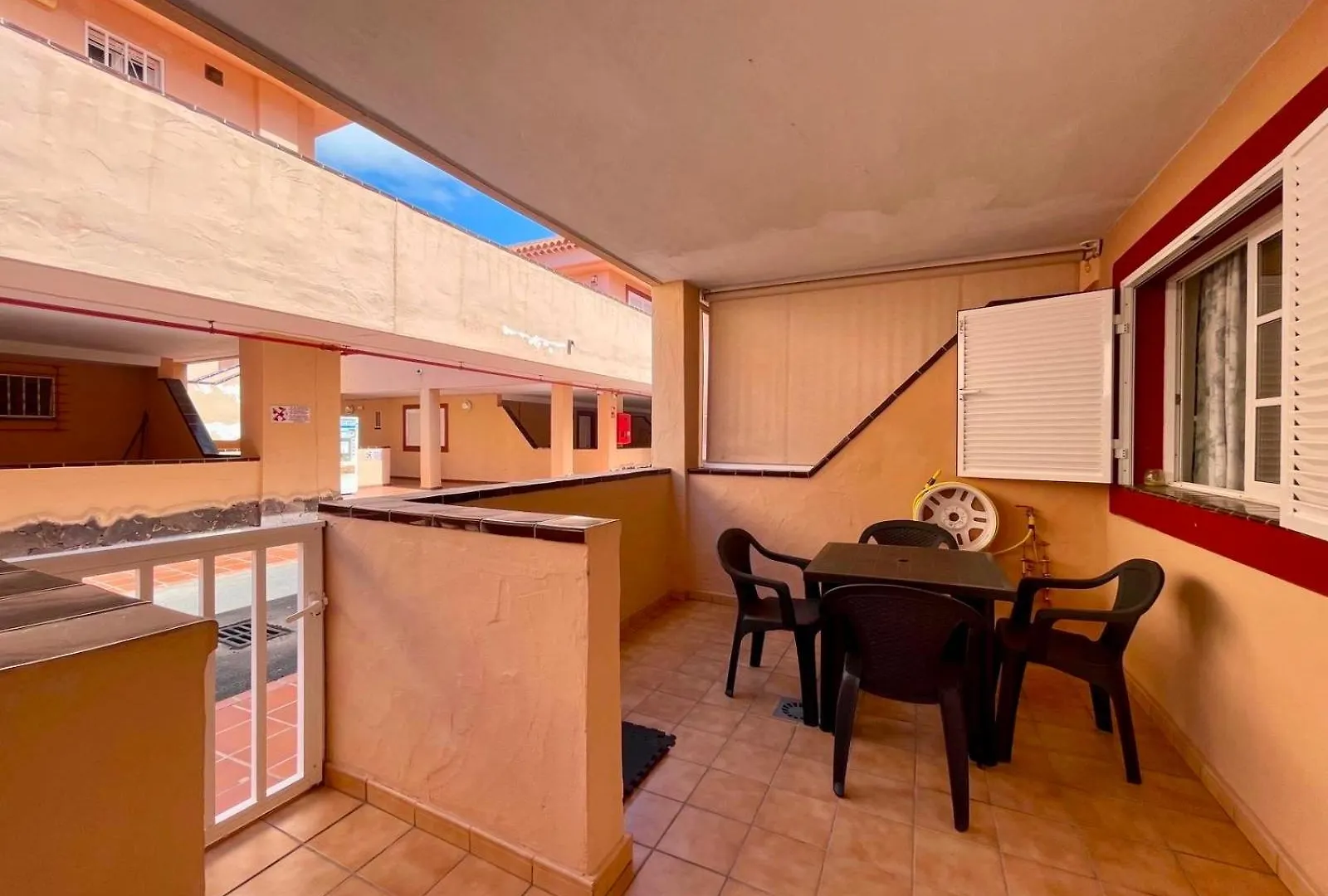 Heights Apartment Los Cristianos With Pool 0*, Лос Кристианос Испания