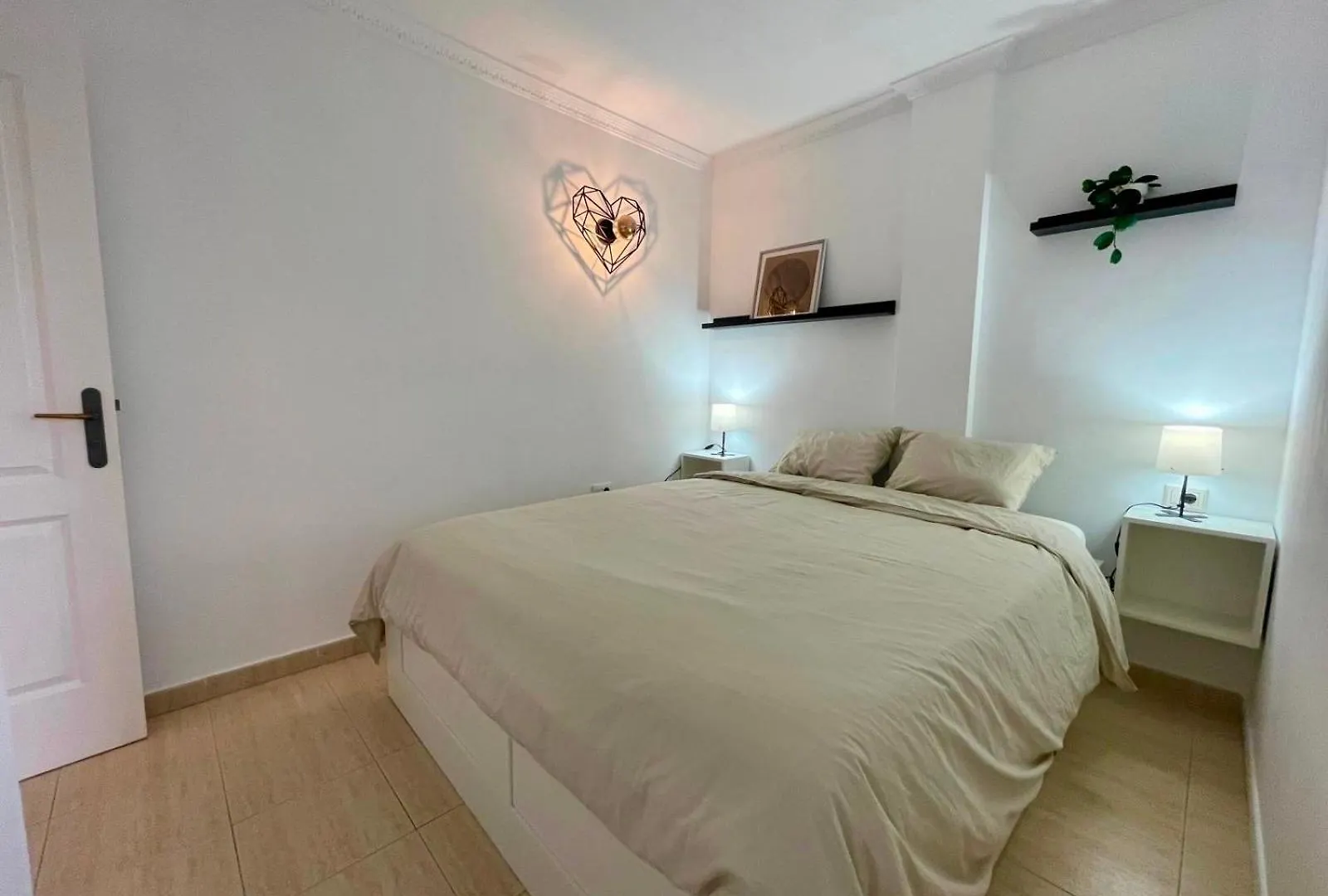 Heights Apartment Los Cristianos With Pool İspanya